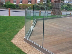GLASS RAILING